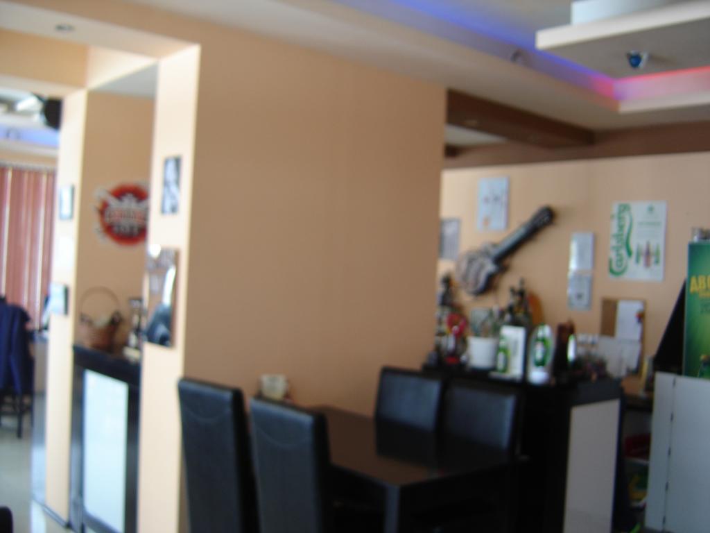 קברנה Central Park Family Hotel מראה חיצוני תמונה