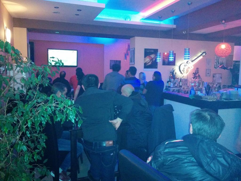 קברנה Central Park Family Hotel מראה חיצוני תמונה