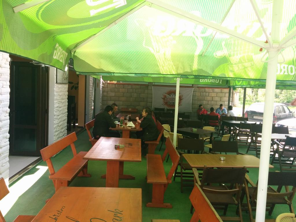 קברנה Central Park Family Hotel מראה חיצוני תמונה