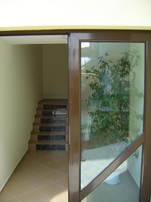 קברנה Central Park Family Hotel מראה חיצוני תמונה