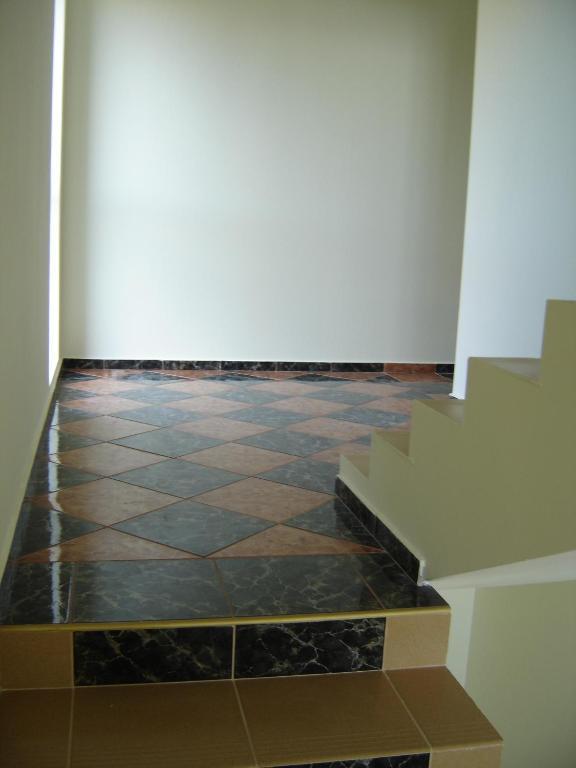 קברנה Central Park Family Hotel מראה חיצוני תמונה