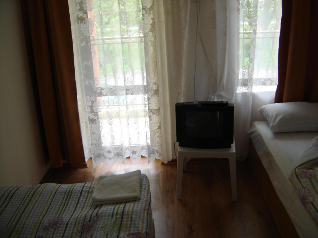 קברנה Central Park Family Hotel חדר תמונה