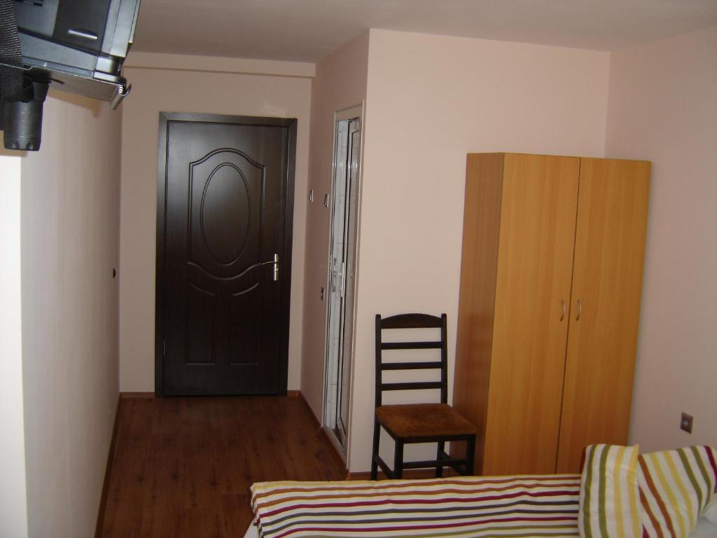 קברנה Central Park Family Hotel חדר תמונה